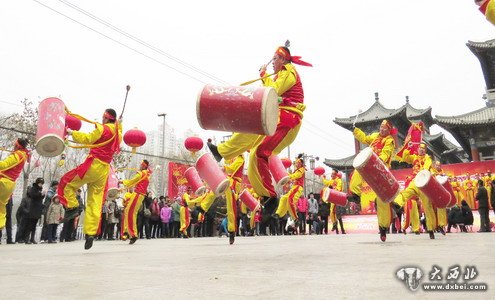 蘭州春節文化廟會(huì )  鼓舞太平