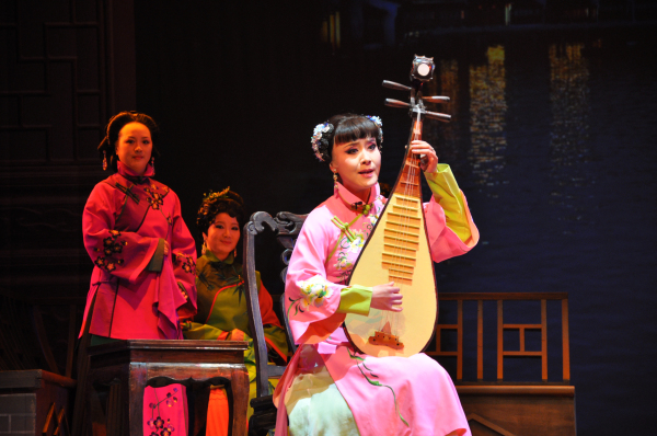 《風(fēng)塵女畫(huà)家》劇照