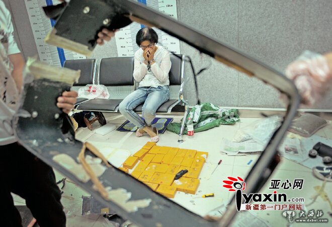 女子快遞運毒14.96公斤被抓獲 可供3萬(wàn)人吸食一天或一個(gè)人吸80年 如全賣(mài)出能獲利上千萬(wàn)元 女子快遞運毒14.96公斤被抓獲 可供3萬(wàn)人吸食一天或一個(gè)人吸80年 如全賣(mài)出能獲利上千萬(wàn)元