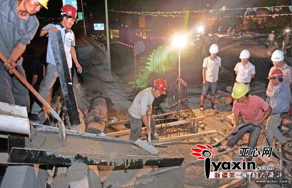 烏魯木齊市西虹路阿勒泰路兩高架成功“牽手” 新型混凝土助力縮短工時(shí)封閉道路提前恢復通車(chē) 烏魯木齊市西虹路阿勒泰路兩高架成功“牽手” 新型混凝土助力縮短工時(shí)封閉道路提前恢復通車(chē)