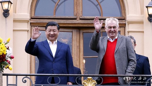 國家主席習近平在布拉格拉尼莊園同捷克總統澤曼舉行會(huì )晤