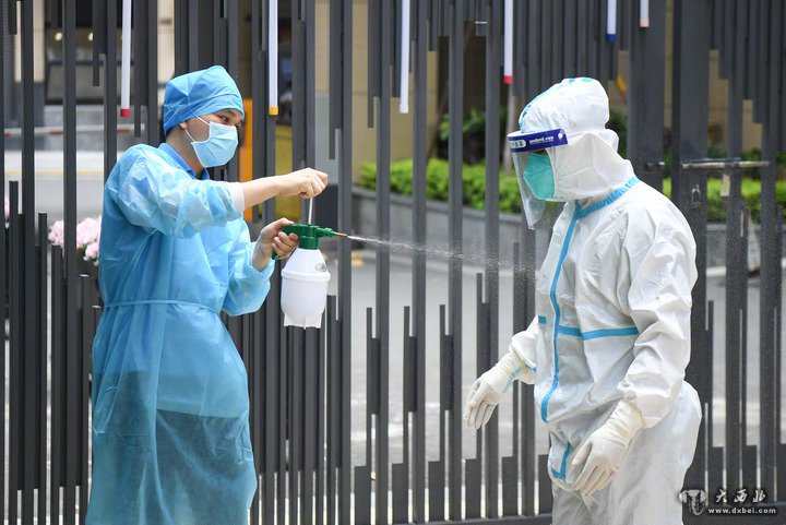 廣州荔灣兩地調整為高