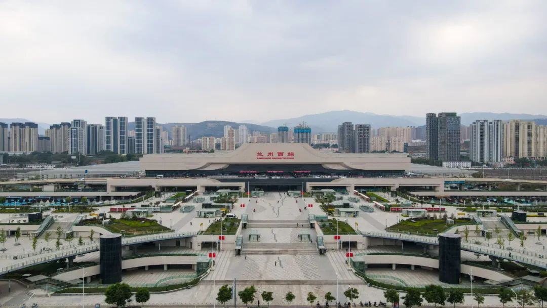 蘭州車(chē)站不再對乘車(chē)旅