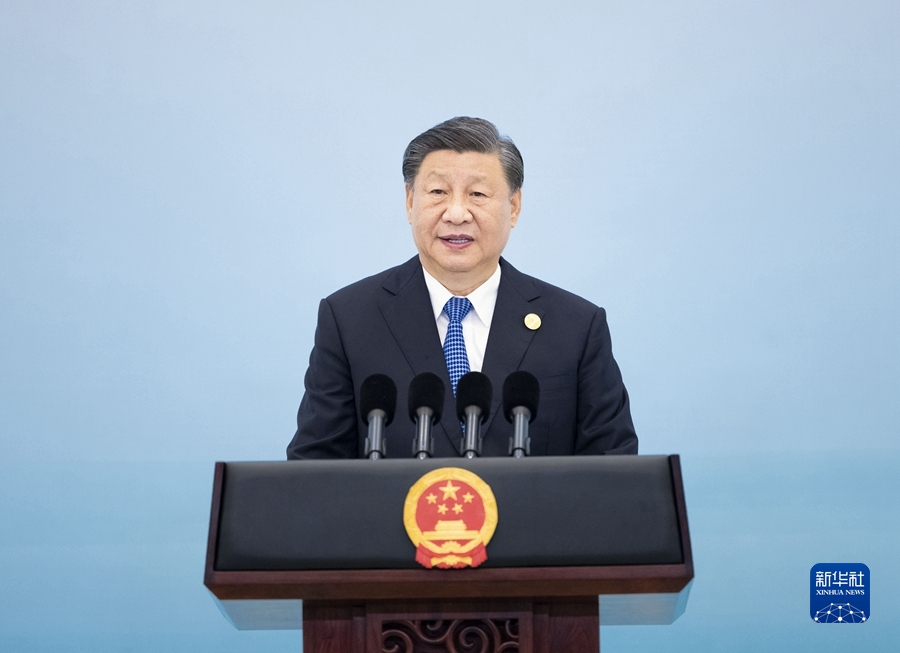 習近平和彭麗媛為出席
