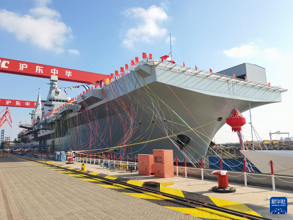 中國海軍076兩棲攻擊艦